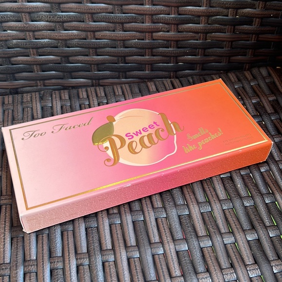 Eye shadow - Picture 3 of 3